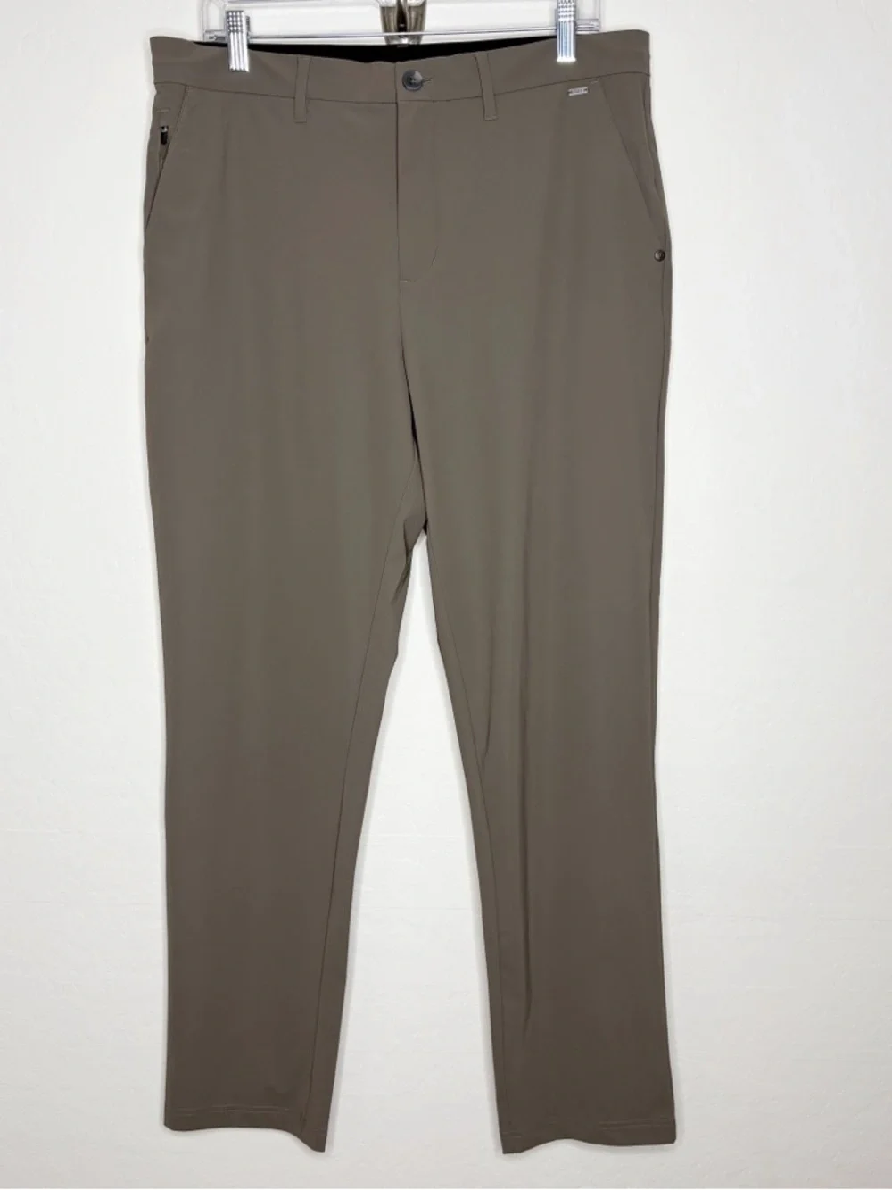 Vuori Fleet Chino Pant Athletic Slim Fit Cocoa Brown Gray Men’s Size 34 Golf